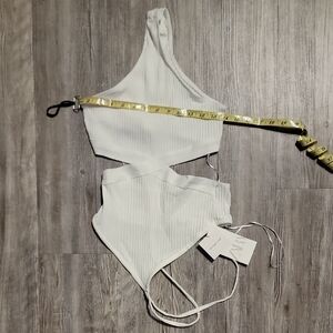 White One-Shoulder Swimsuit